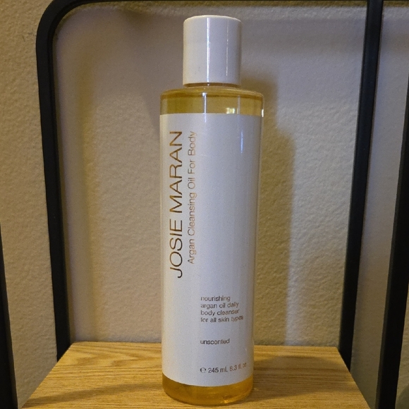 JOSIE MARAN Other - Josie Maran Argan cleansing oil for body, Brand New.